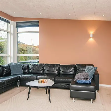 Ferienhaus 5 Star In Sjolund